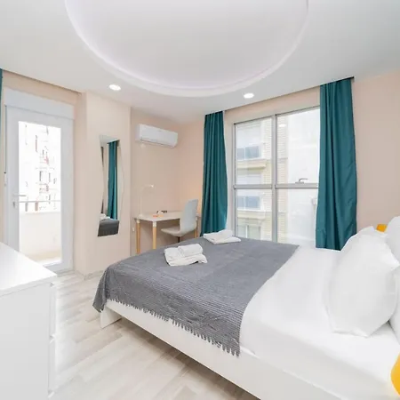 Appartement Comfortable Near Beach W Balcony In Antalya