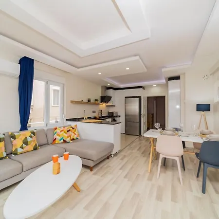 Comfortable Near Beach W Balcony In Antalya